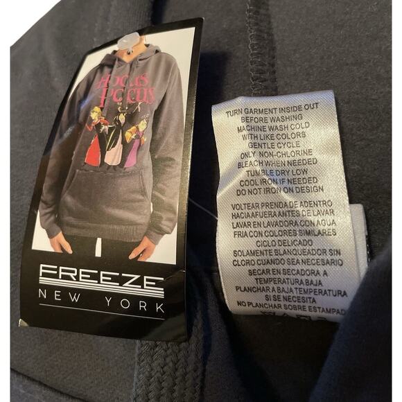 Disney  Hocus Pocus Witch Graphic Sweatshirt Gray Hoodie Women’s Size M NWT - Picture 8 of 8